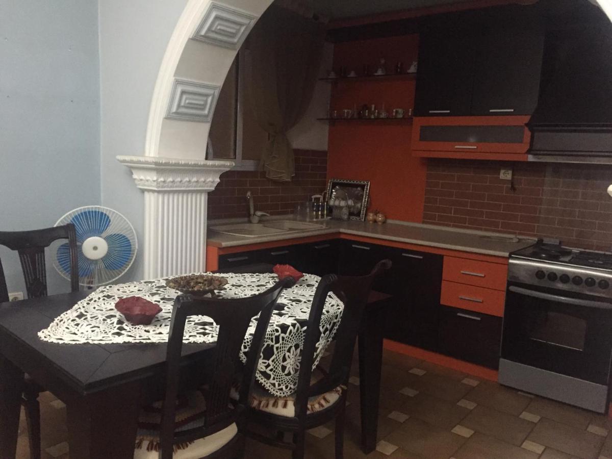 Vila Ridvani Корча Екстериор снимка