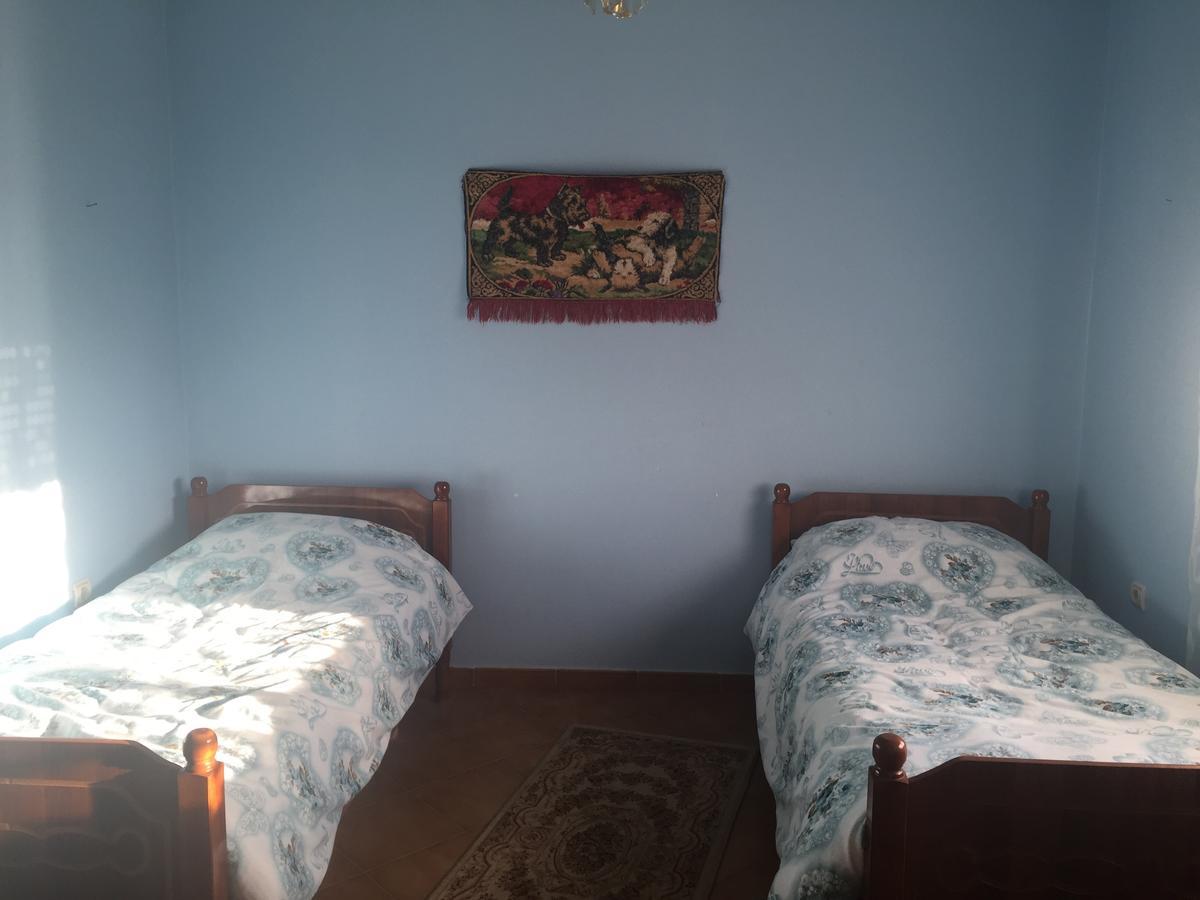Vila Ridvani Корча Екстериор снимка